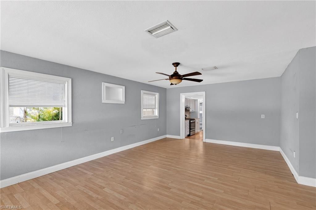 915 Hibiscus Ln , North Fort Myers, FL 33903 Photo