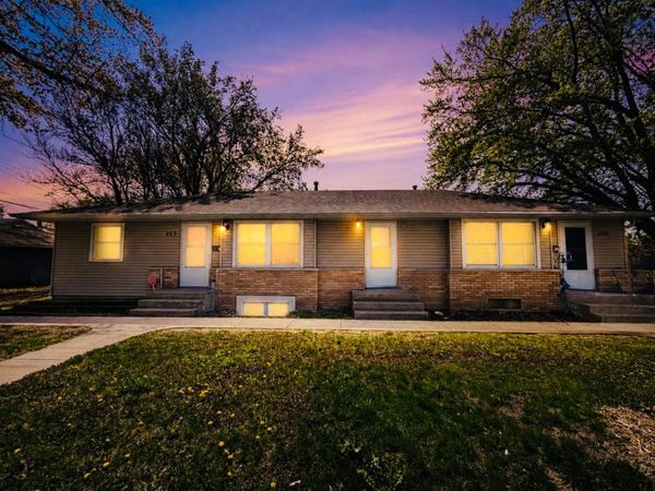 257 18th Avenue N, Hopkins, MN 55343