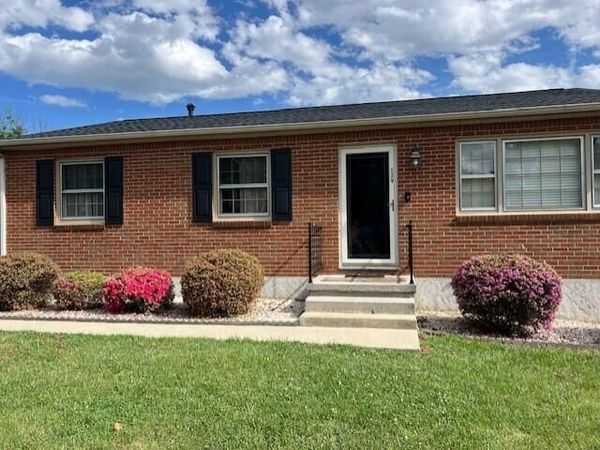 139 Return RD , Roanoke, VA 24019