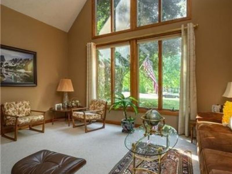 963 Mansion Circle, Barberton, OH 44203 Photo 19
