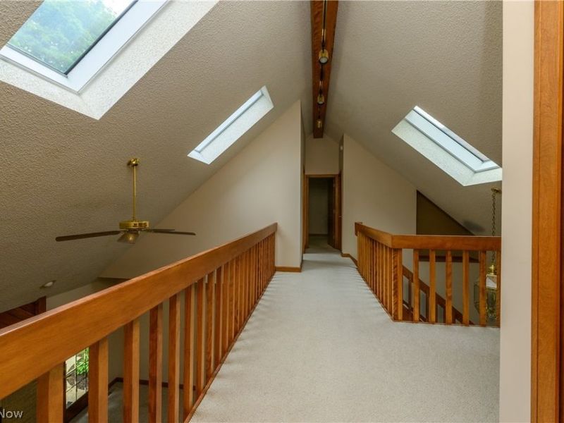 963 Mansion Circle, Barberton, OH 44203 Photo 22