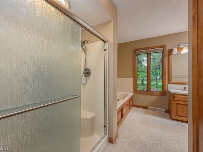 963 Mansion Circle, Barberton, OH 44203 Photo 25