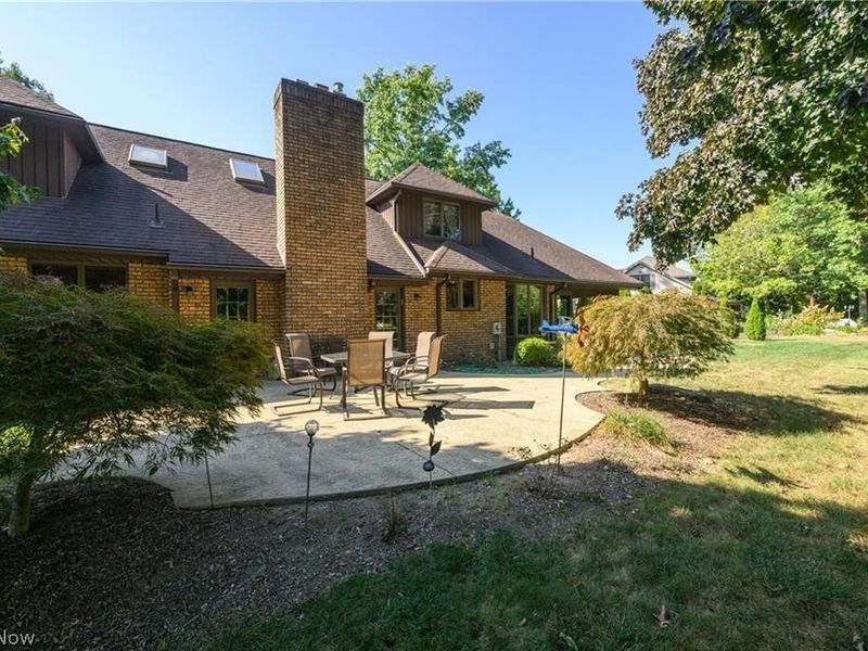963 Mansion Circle, Barberton, OH 44203 Photo 5