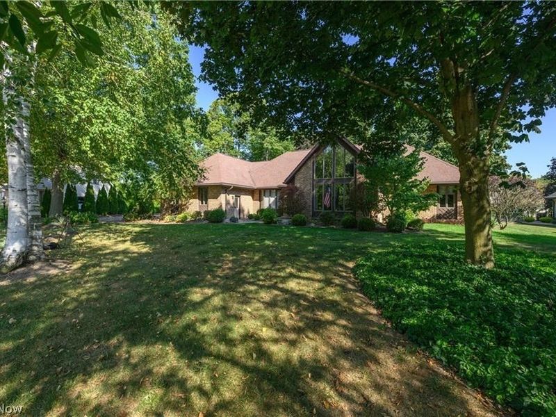 963 Mansion Circle, Barberton, OH 44203 Photo 7