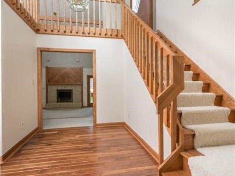 963 Mansion Circle, Barberton, OH 44203 Photo 9
