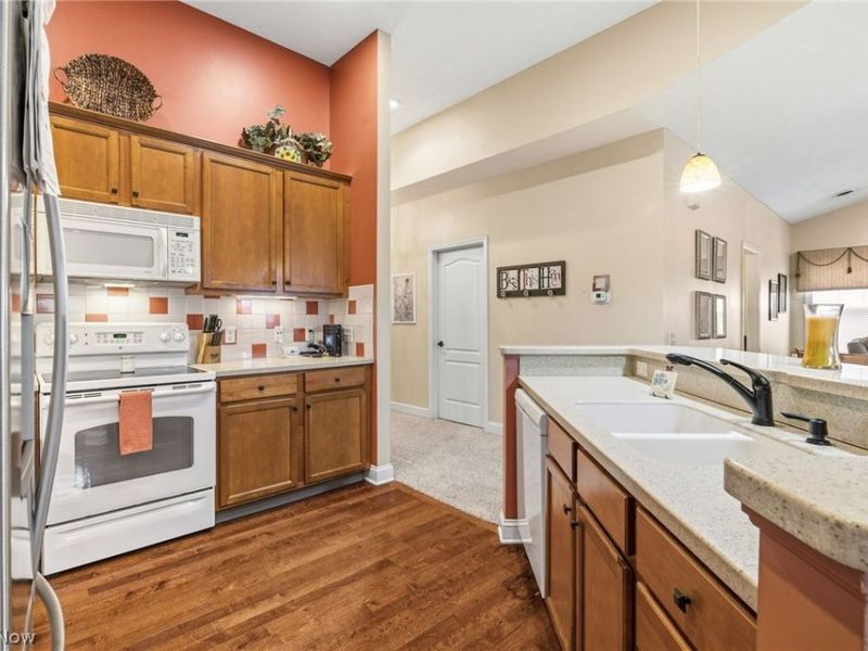 1340 Cascade Circle W, Canton, OH 44708 Photo 16