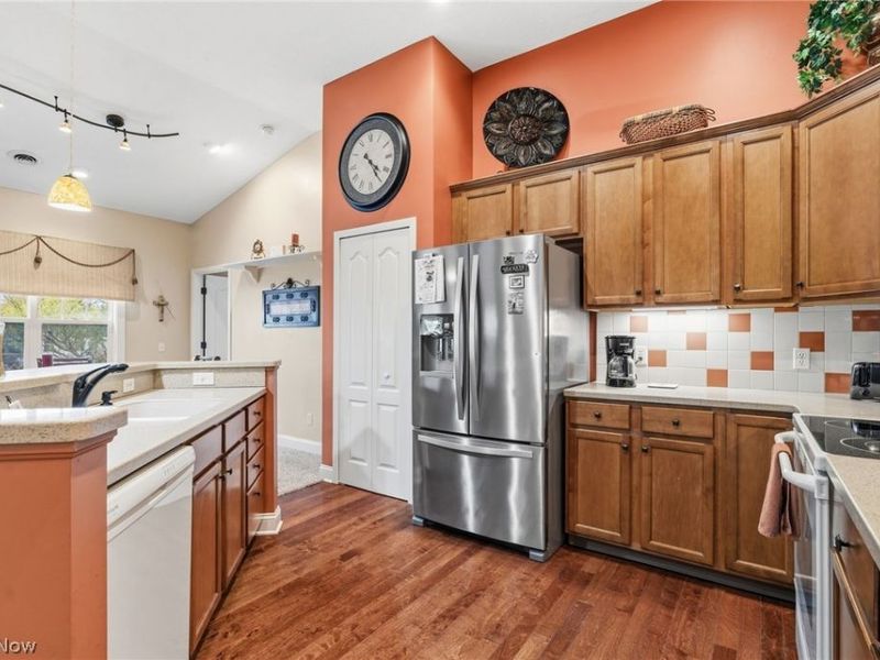 1340 Cascade Circle W, Canton, OH 44708 Photo 17