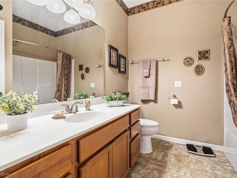 1340 Cascade Circle W, Canton, OH 44708 Photo 25