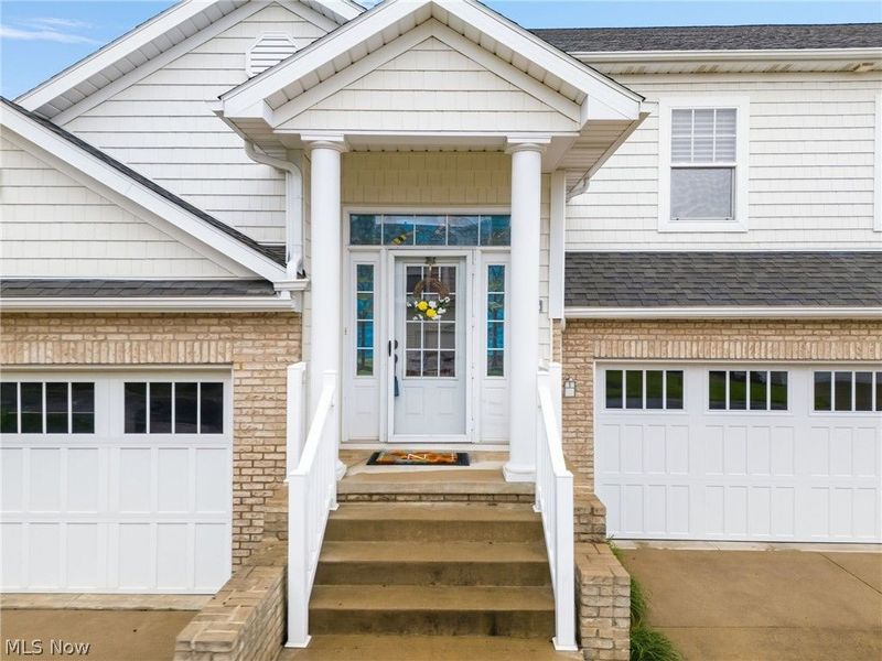 1340 Cascade Circle W, Canton, OH 44708 Photo 4
