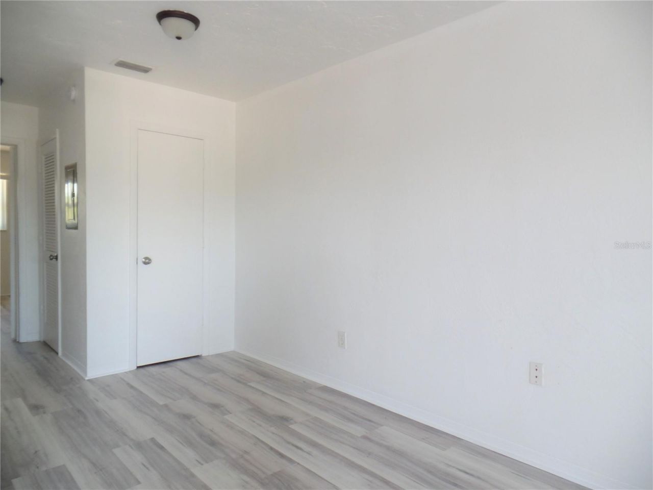1240 70th Street N, Unit 9, Saint Petersburg, FL 33710 Photo