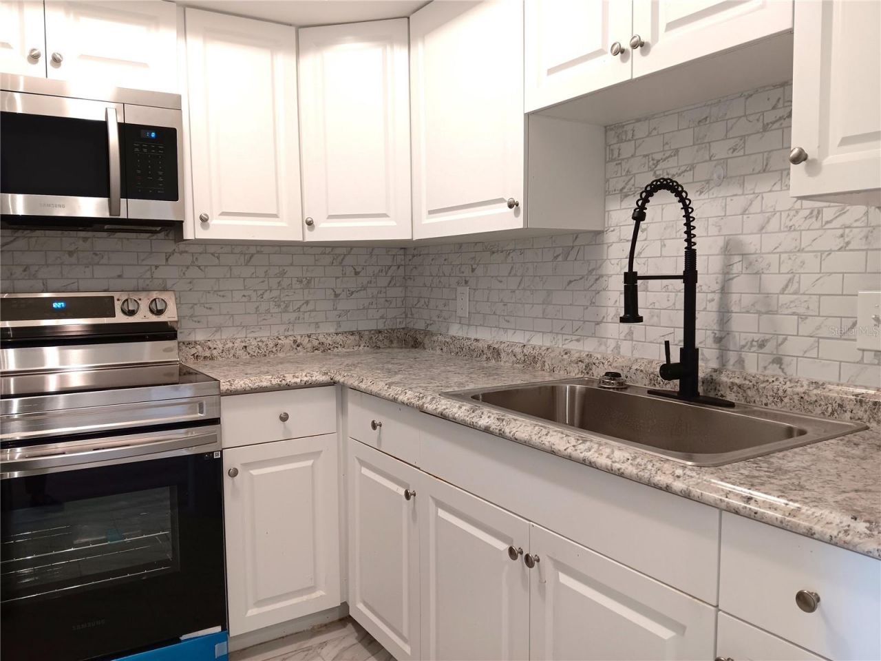 1240 70th Street N, Unit 9, Saint Petersburg, FL 33710 Photo