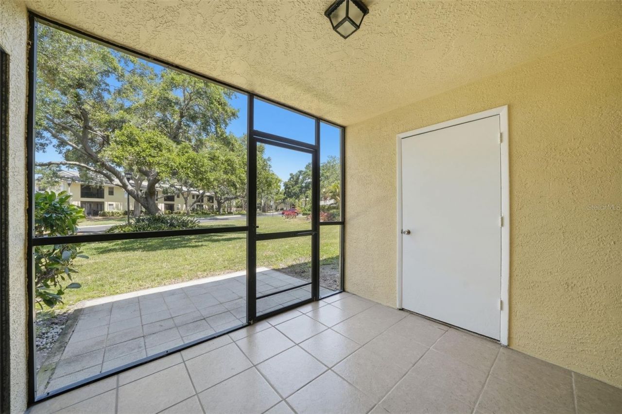 3001 58th Avenue S, Unit 1005, Saint Petersburg, FL 33712 Photo