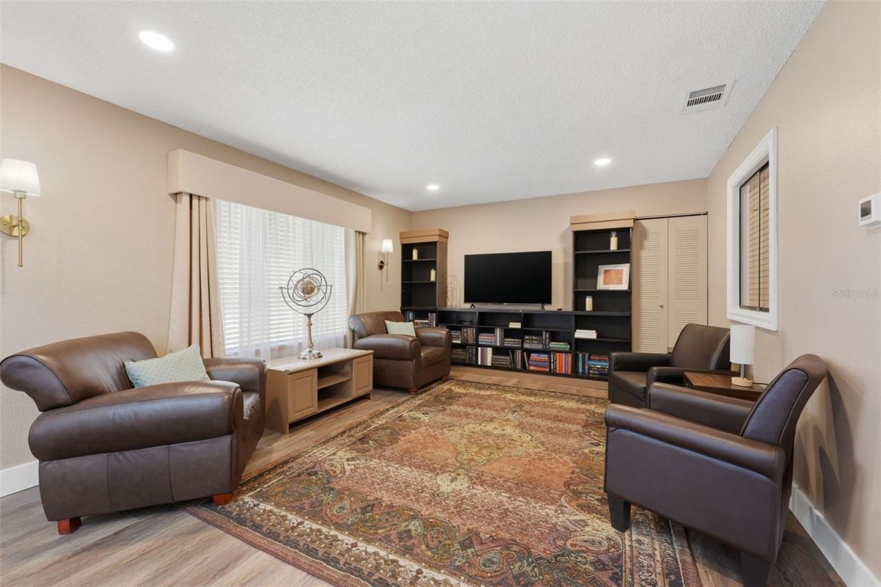 3001 58th Avenue S, Unit 1005, Saint Petersburg, FL 33712 Photo