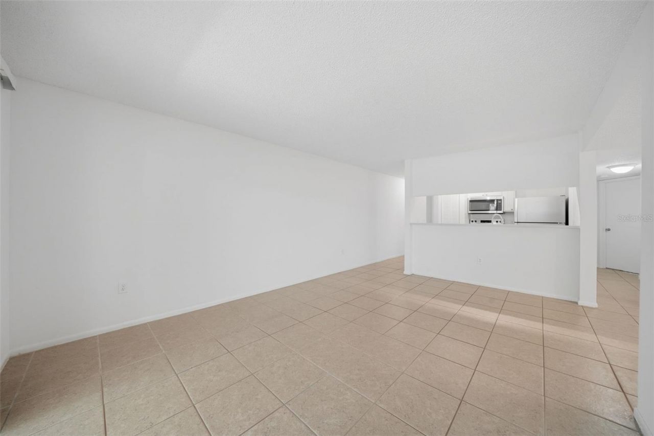 3001 58th Avenue S, Unit 1005, Saint Petersburg, FL 33712 Photo