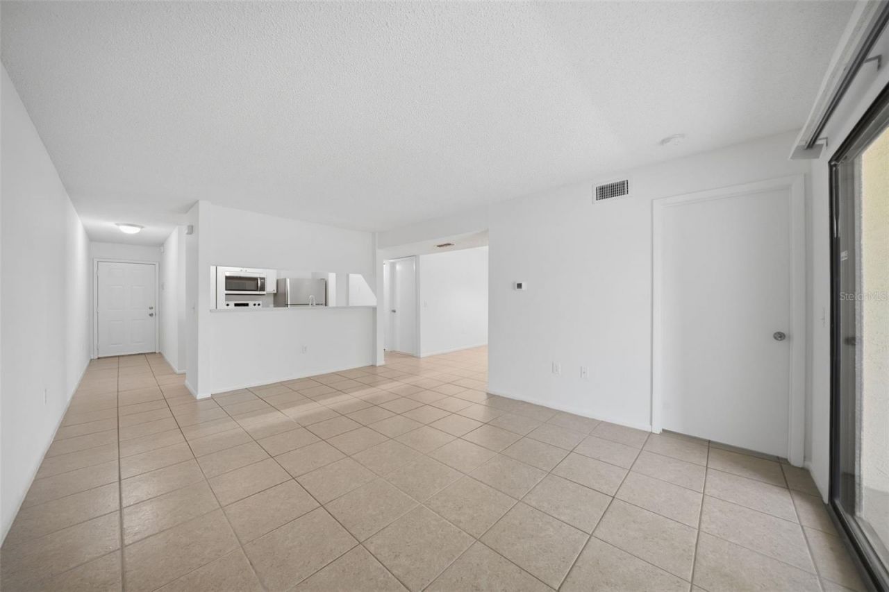 3001 58th Avenue S, Unit 1005, Saint Petersburg, FL 33712 Photo