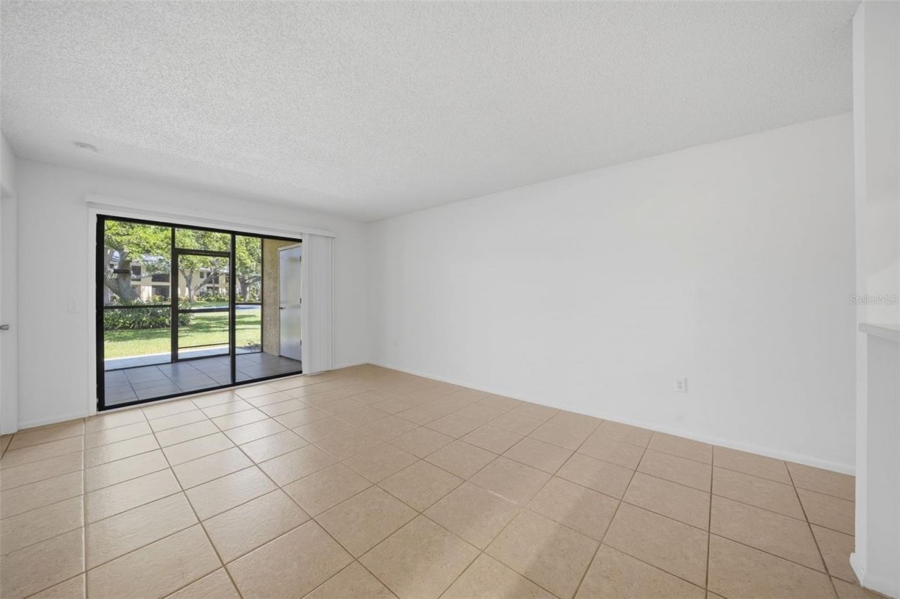 3001 58th Avenue S, Unit 1005, Saint Petersburg, FL 33712 Photo