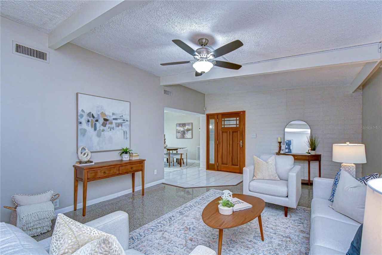 1901 Oxford Street N, Saint Petersburg, FL 33710 Photo