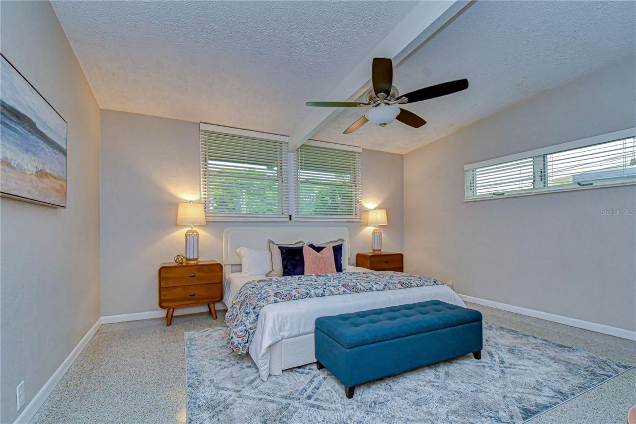 1901 Oxford Street N, Saint Petersburg, FL 33710 Photo