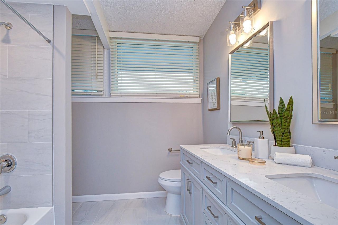 1901 Oxford Street N, Saint Petersburg, FL 33710 Photo