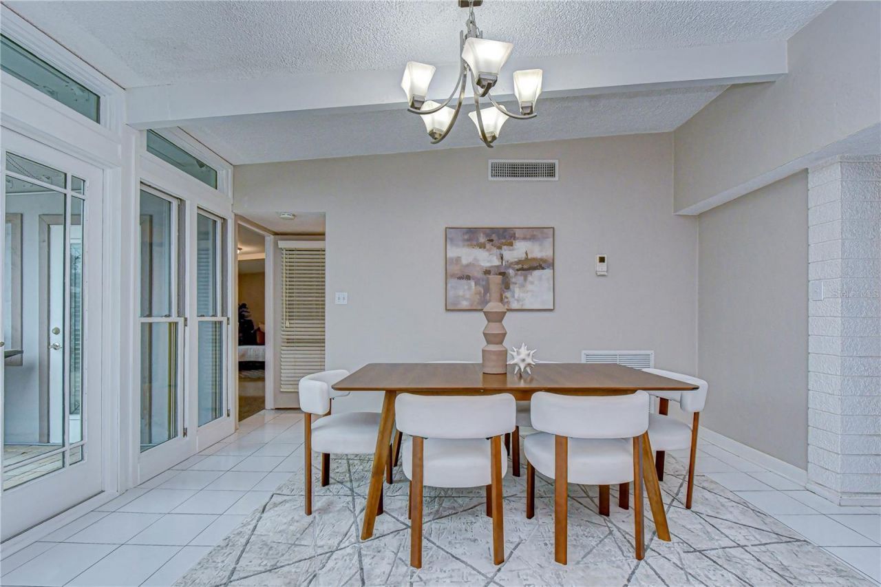 1901 Oxford Street N, Saint Petersburg, FL 33710 Photo