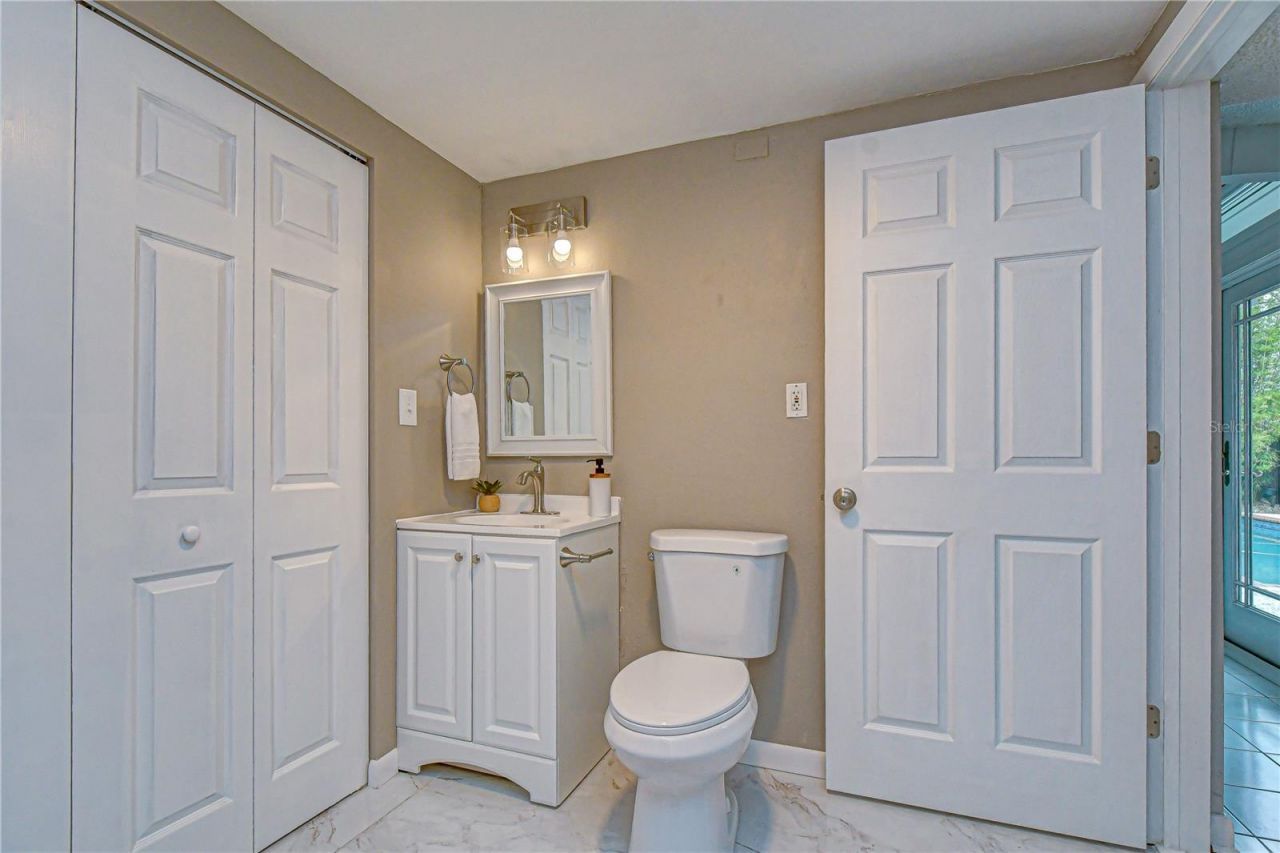 1901 Oxford Street N, Saint Petersburg, FL 33710 Photo