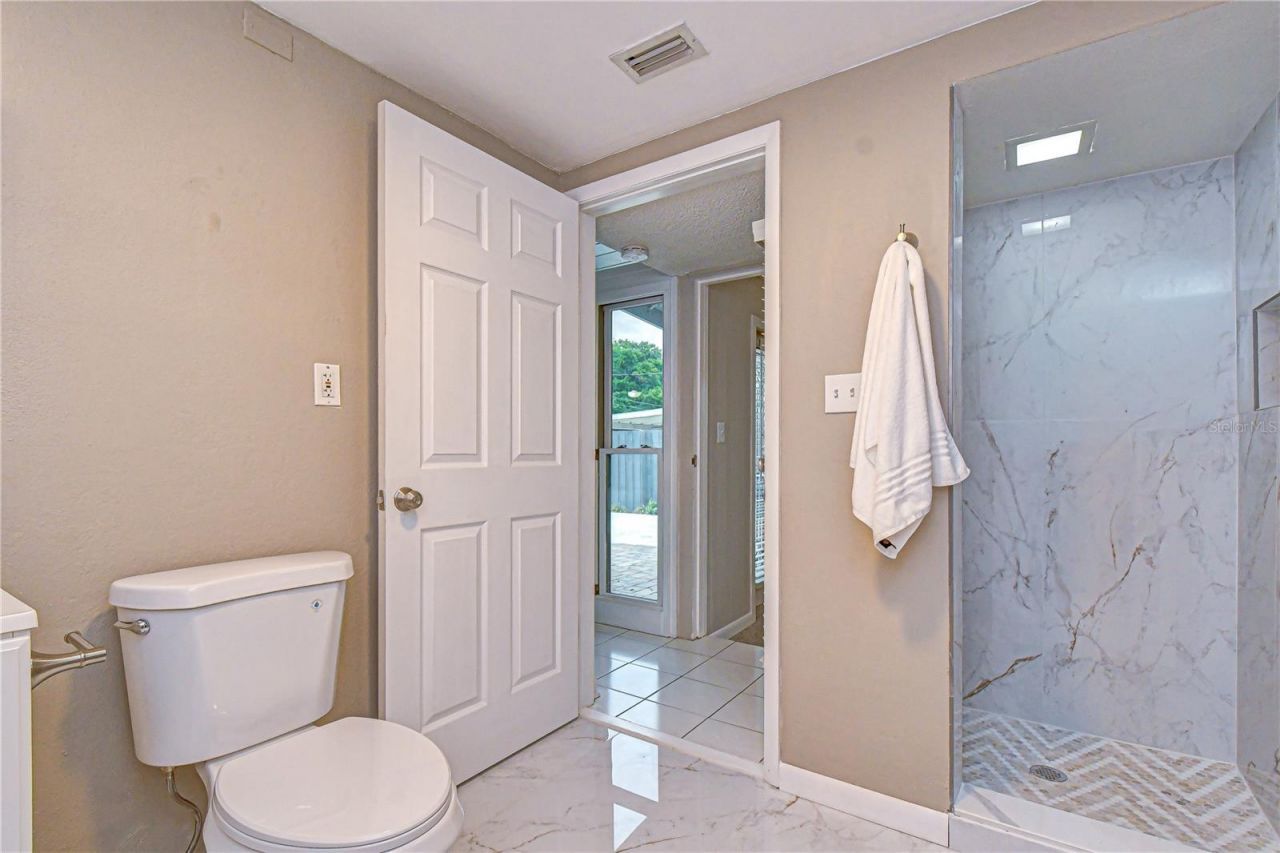 1901 Oxford Street N, Saint Petersburg, FL 33710 Photo