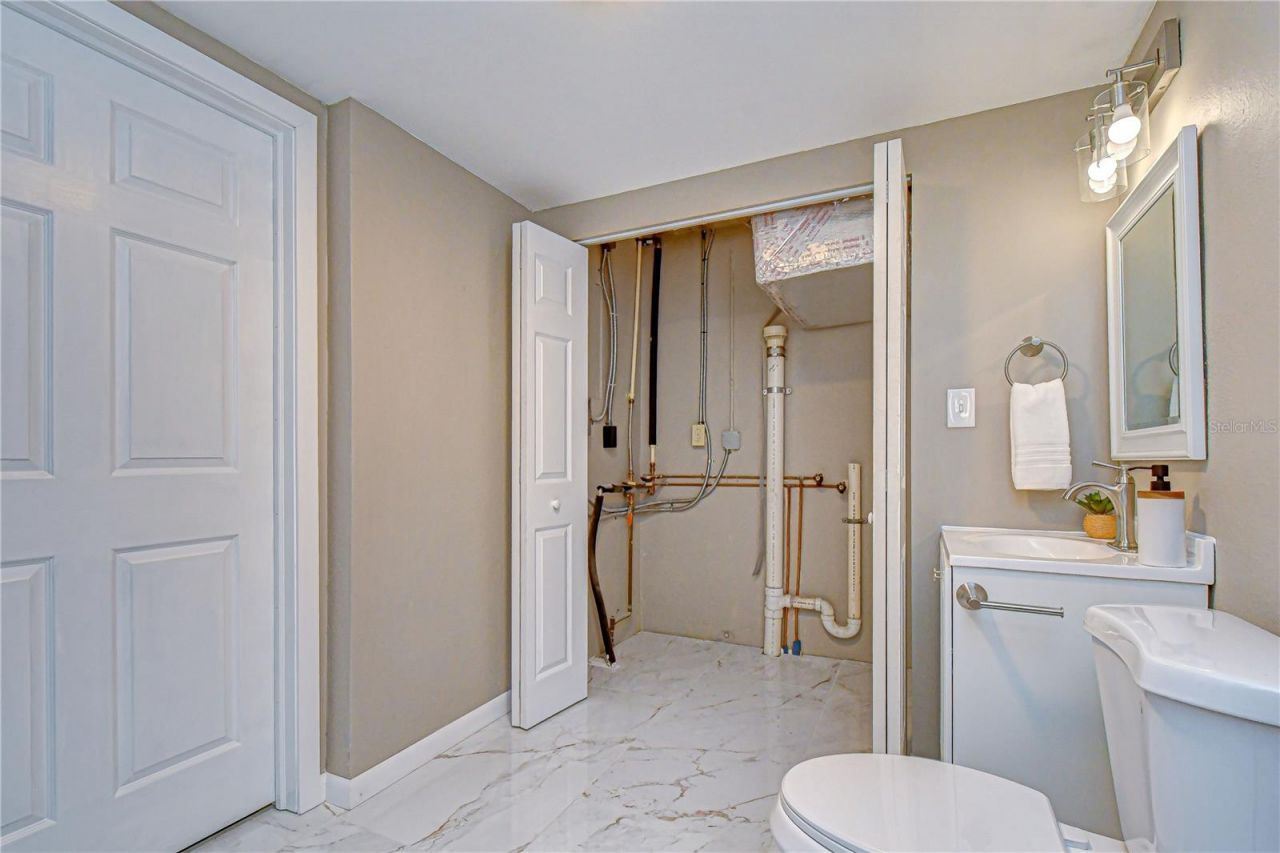 1901 Oxford Street N, Saint Petersburg, FL 33710 Photo
