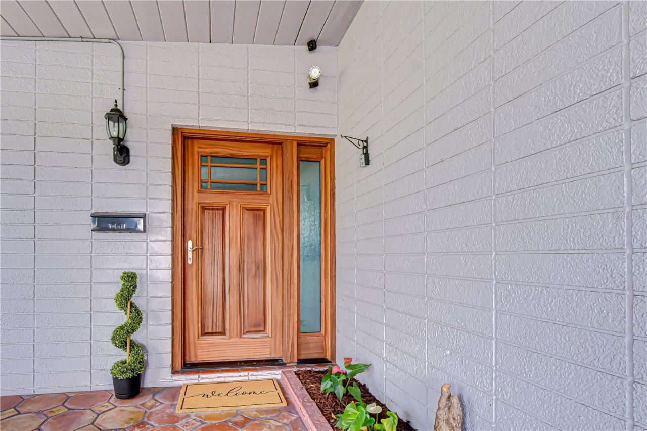 1901 Oxford Street N, Saint Petersburg, FL 33710 Photo