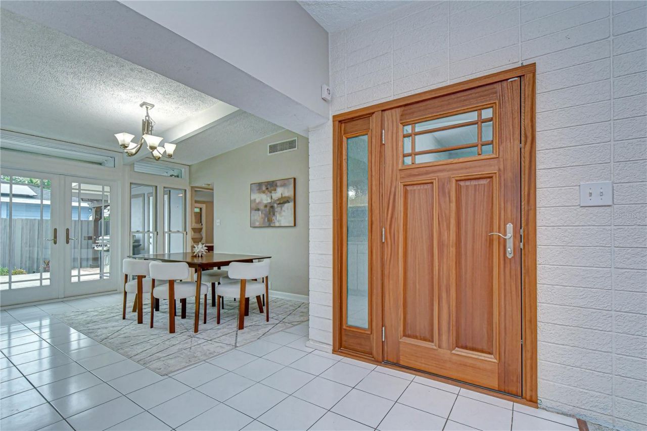 1901 Oxford Street N, Saint Petersburg, FL 33710 Photo