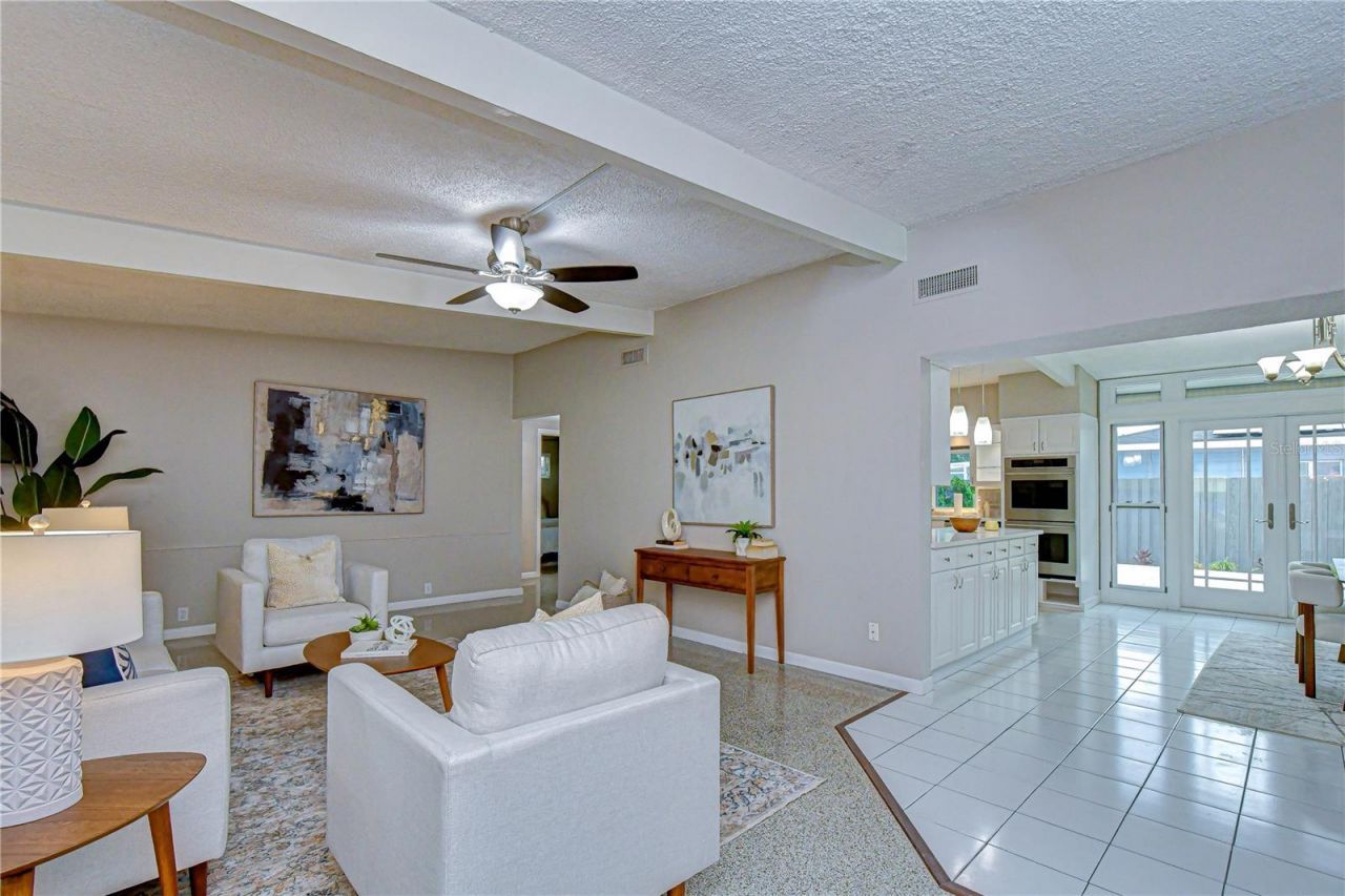 1901 Oxford Street N, Saint Petersburg, FL 33710 Photo