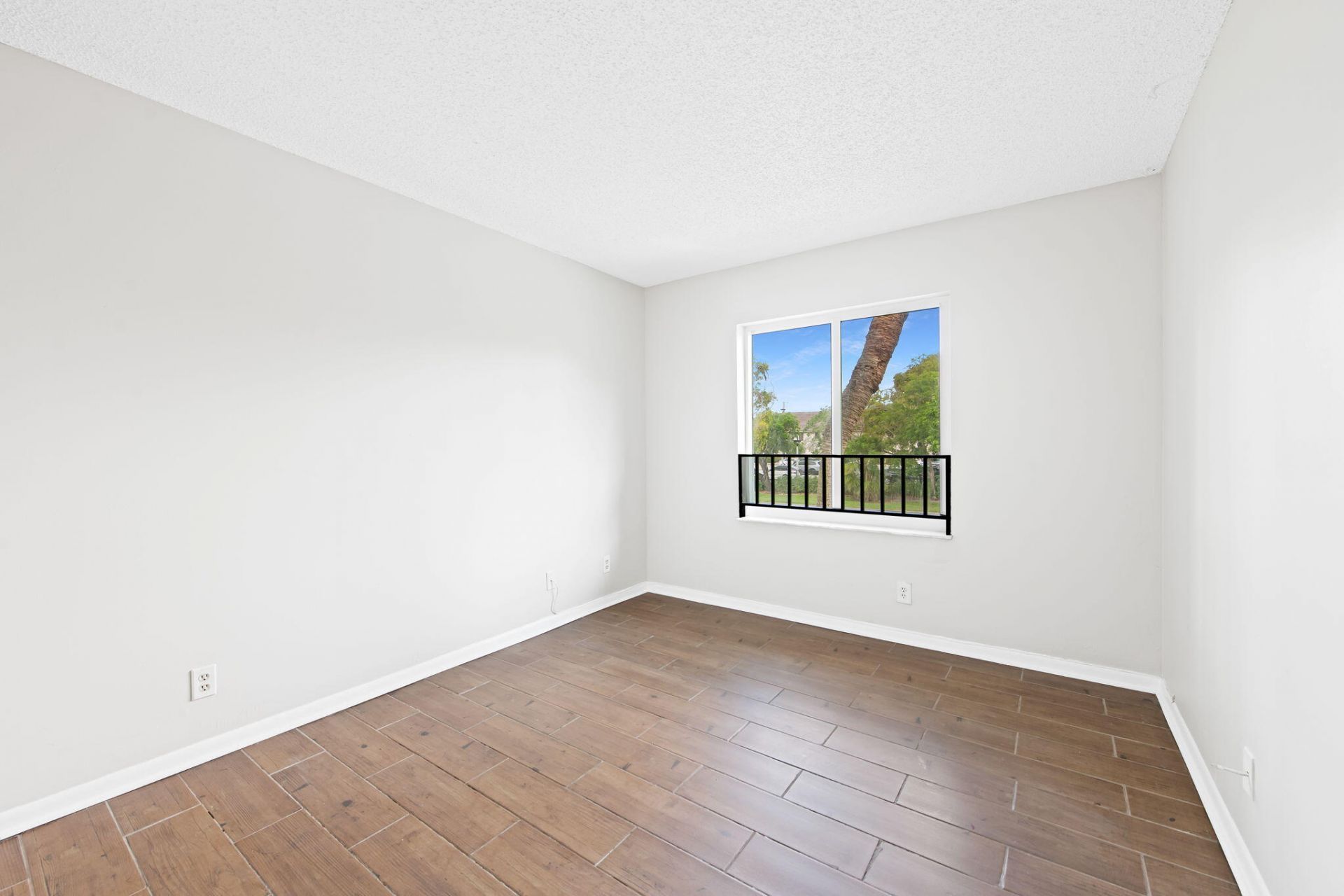 2981 NW 92nd Avenue, Coral Springs, FL 33065 Photo