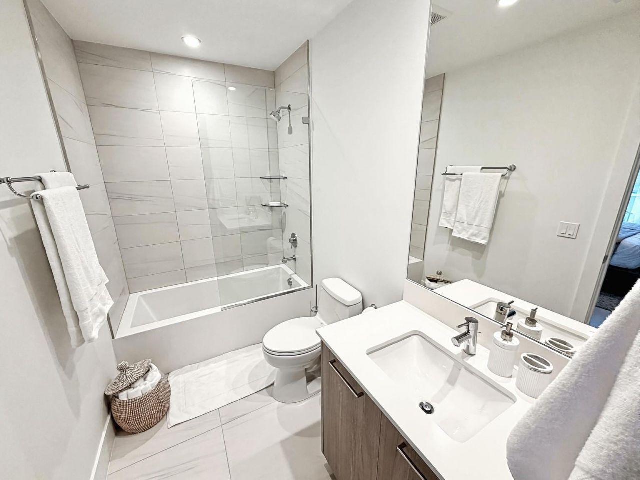 151 N Seabreeze Boulevard, Unit 603, Fort Lauderdale, FL 33304 Photo