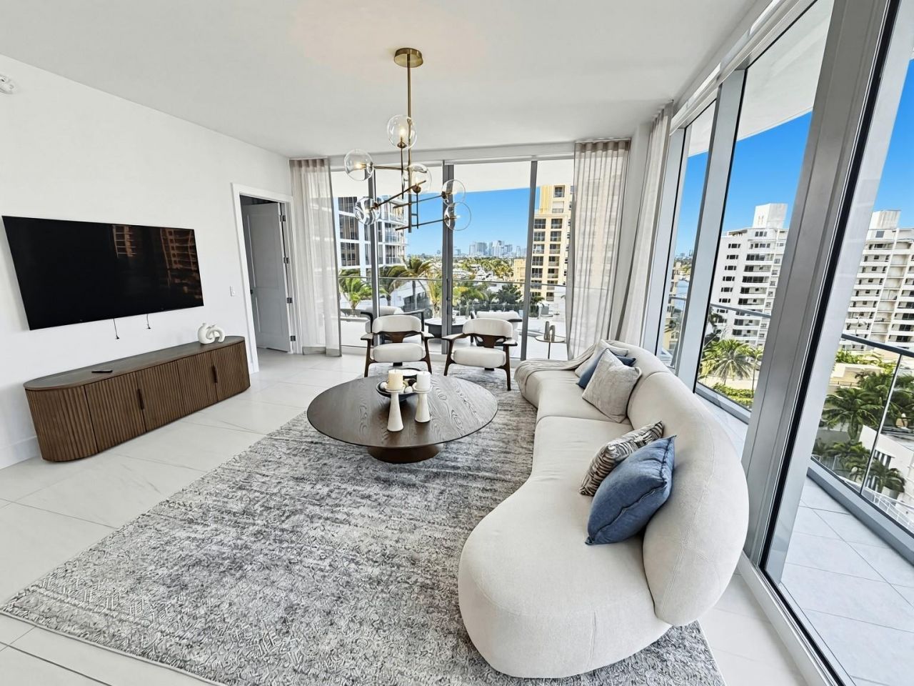 151 N Seabreeze Boulevard, Unit 603, Fort Lauderdale, FL 33304 Photo