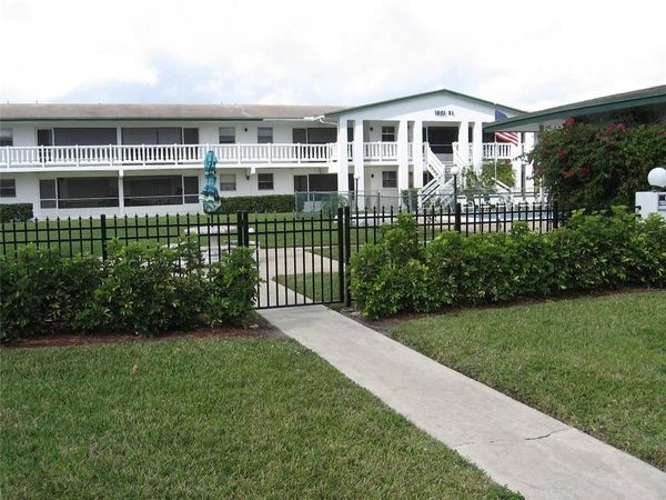 1631 NW 46th Avenue, Unit 118, Lauderhill, FL 33313