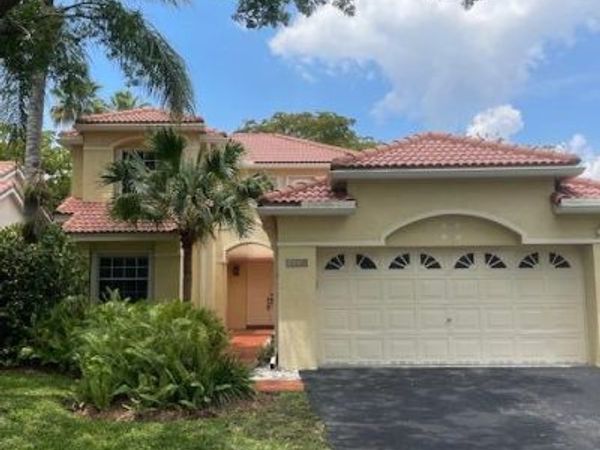 1328 Bayview Circle, Weston, FL 33326