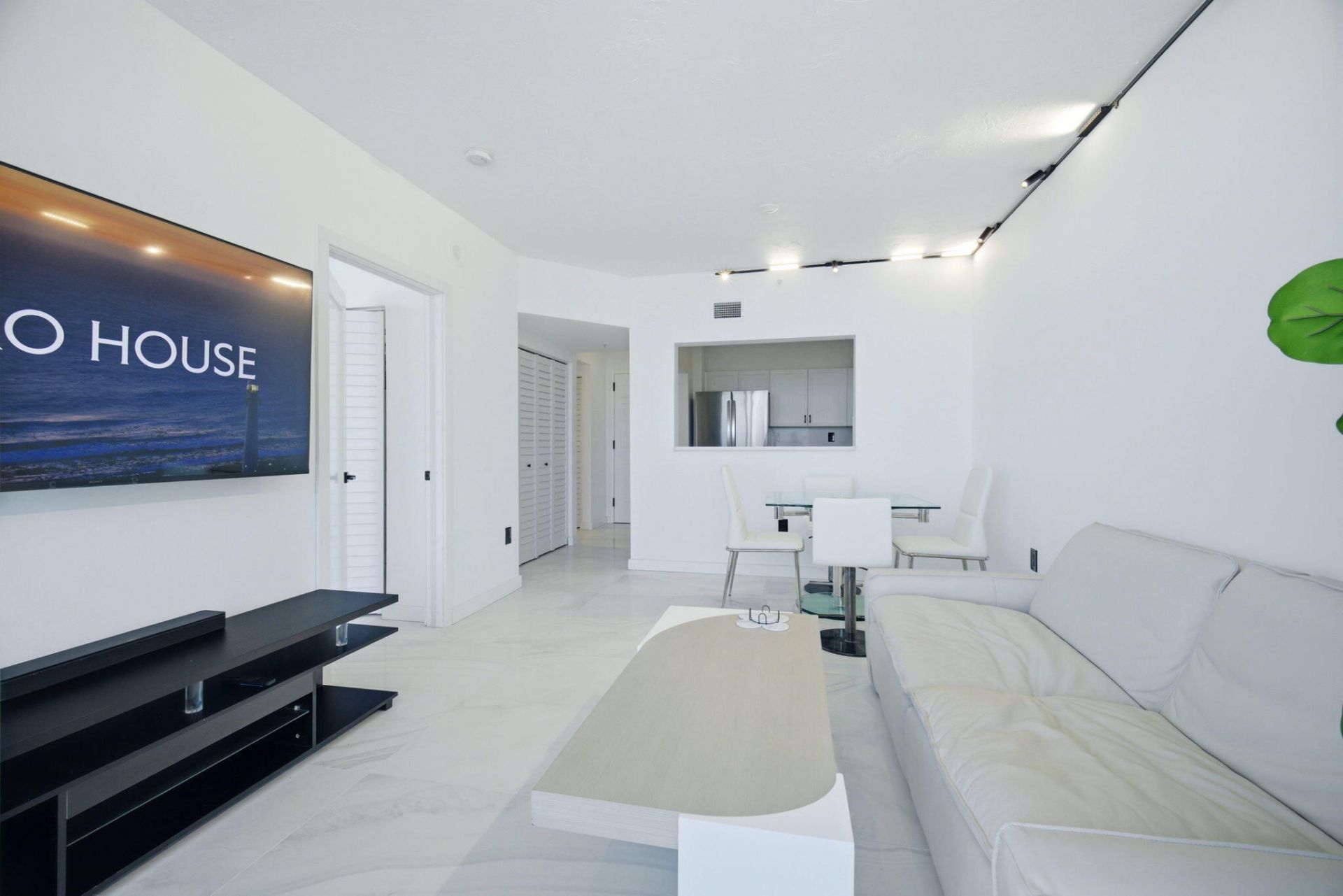 3020 NE 32nd Avenue, Unit 1407, Fort Lauderdale, FL 33308 Photo