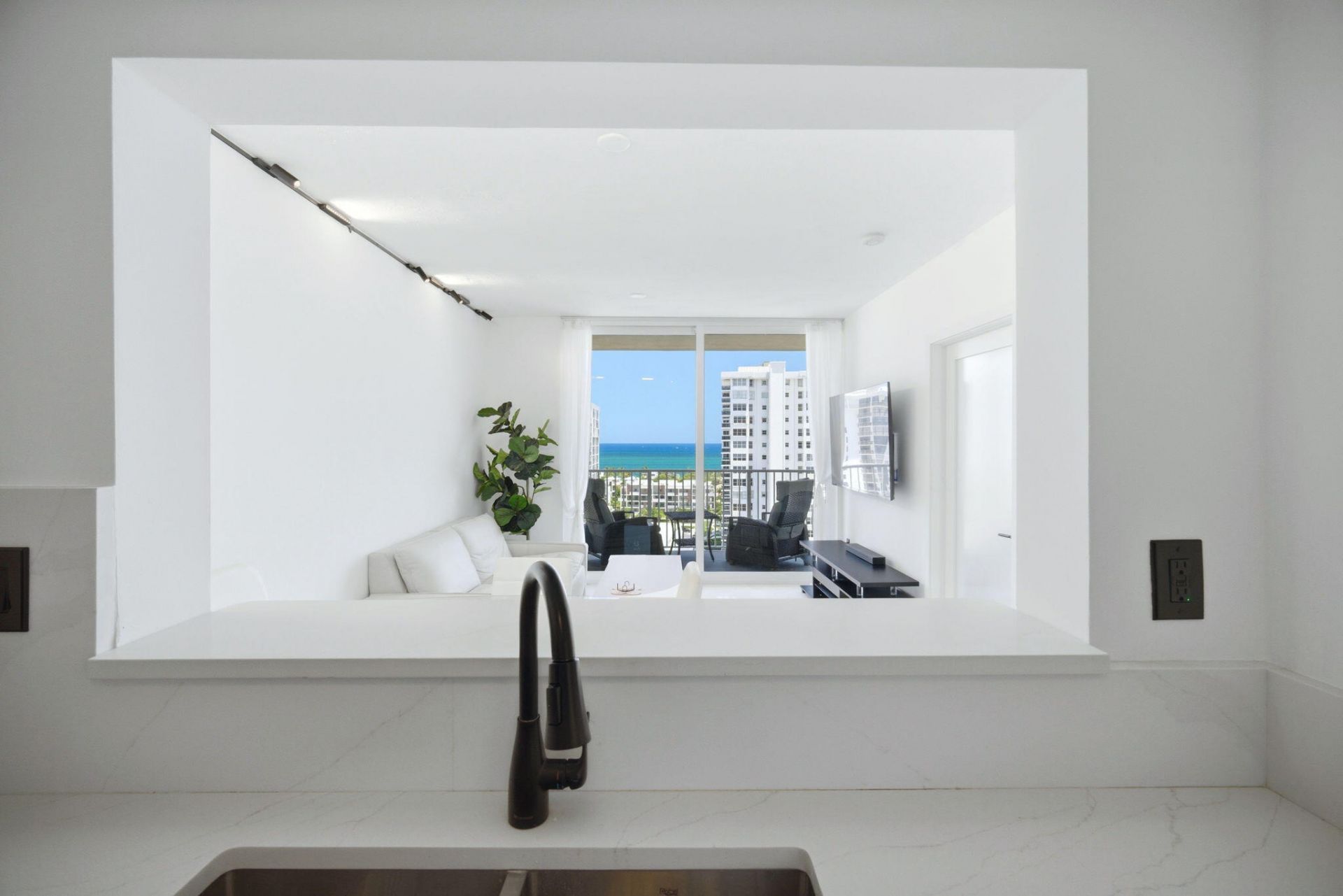 3020 NE 32nd Avenue, Unit 1407, Fort Lauderdale, FL 33308 Photo