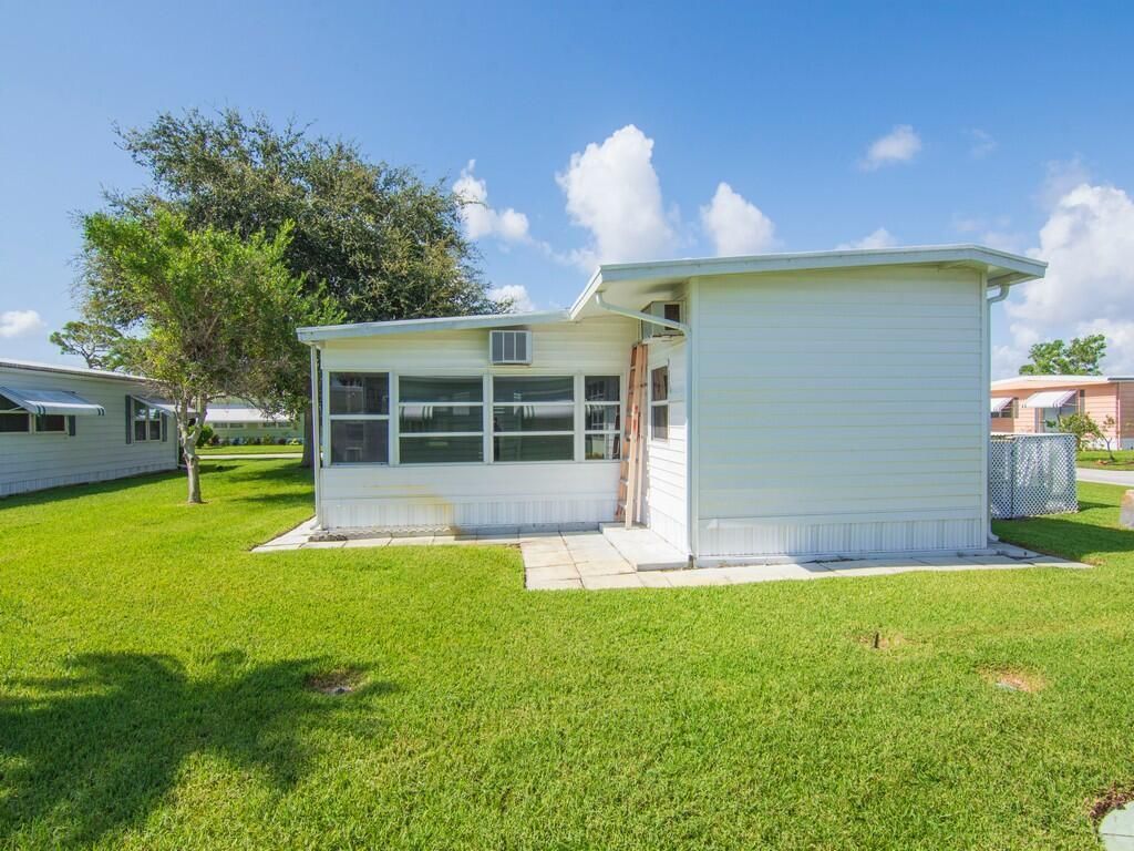 264 NE Cameo Way, Jensen Beach, FL 34957 Photo