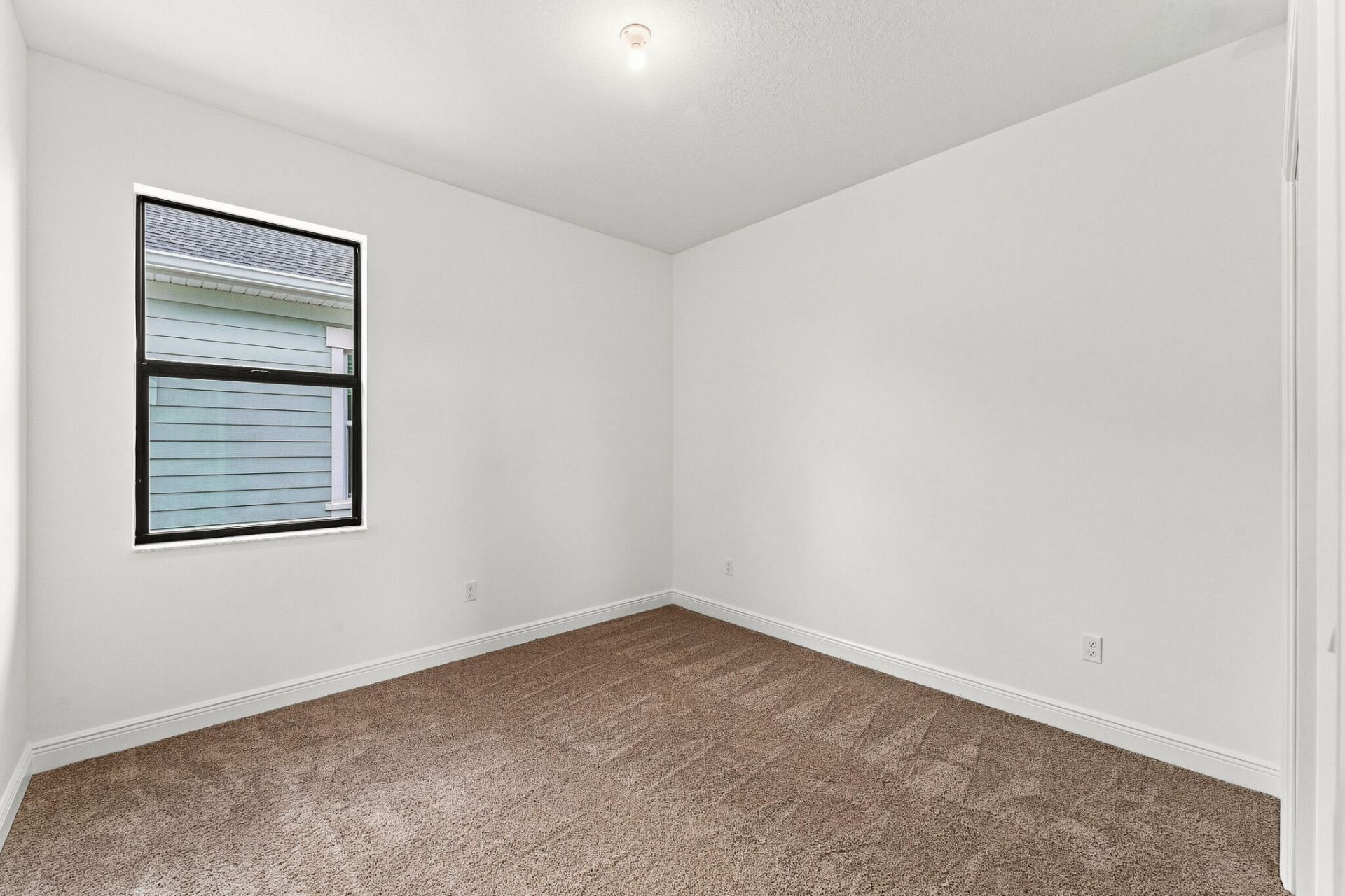 911 SW Newfield Avenue, Palm City, FL 34990 Photo