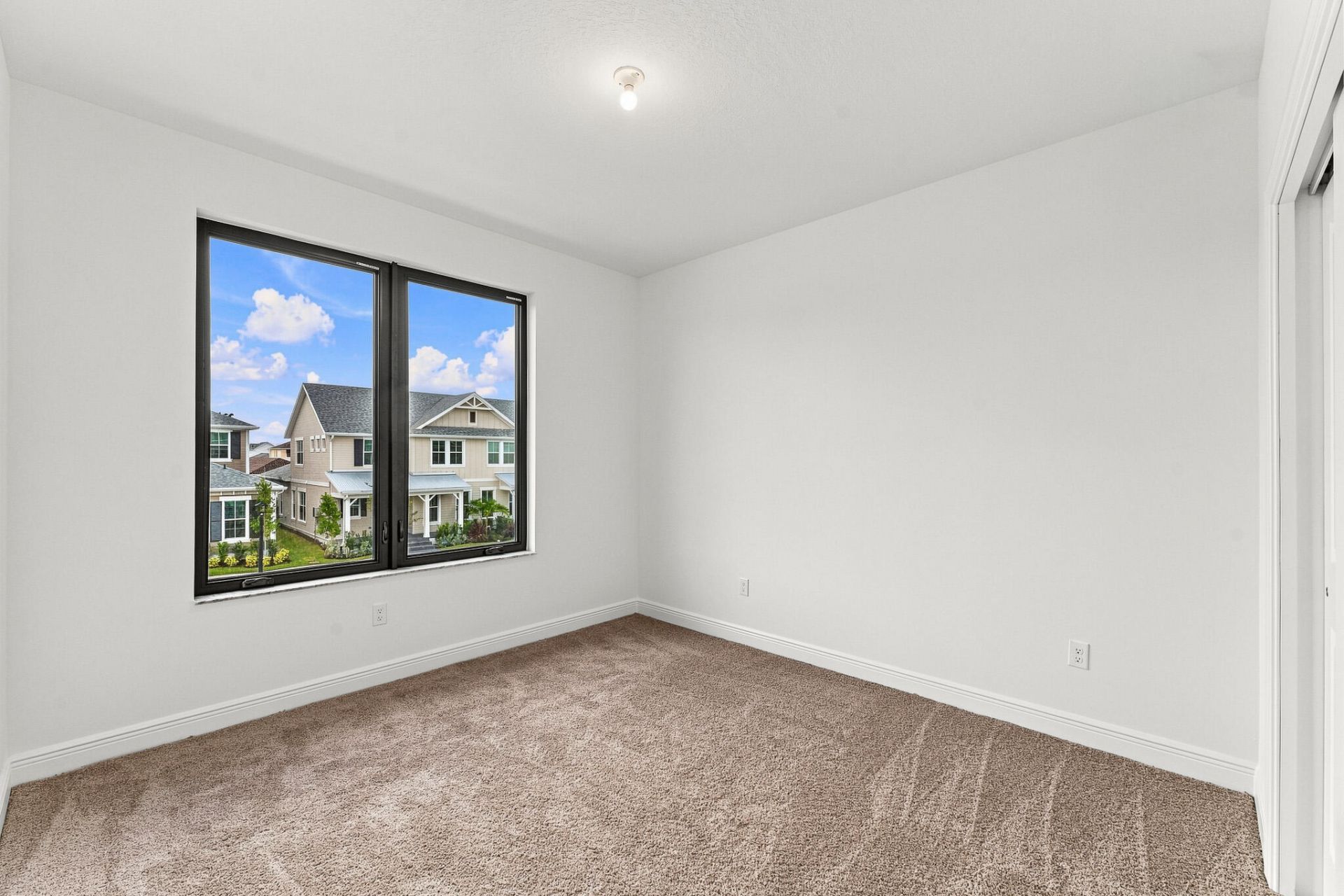 911 SW Newfield Avenue, Palm City, FL 34990 Photo