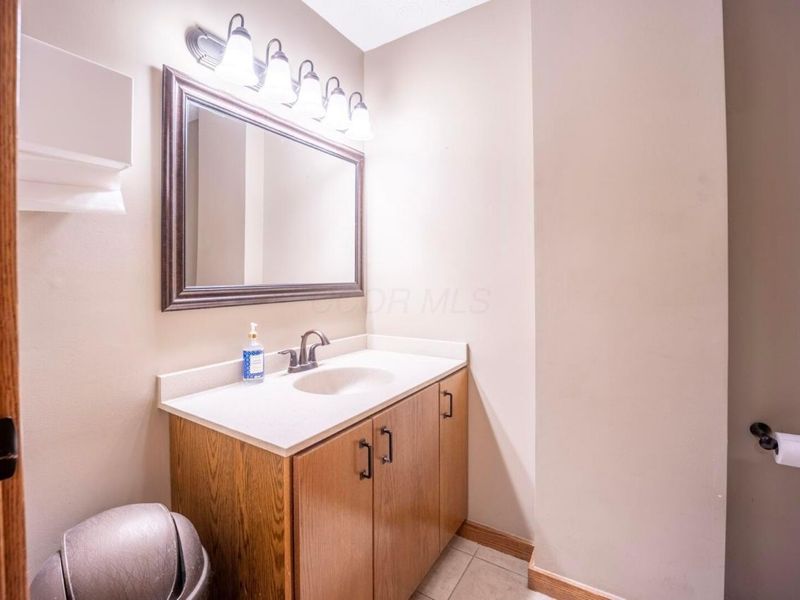 2602 Oakstone Drive , Unit 2600, Columbus, OH 43231 Photo 25