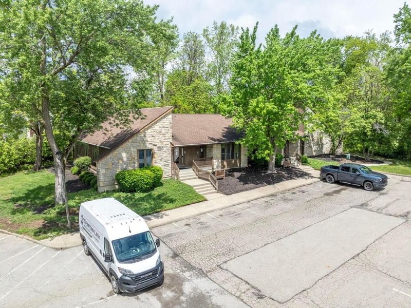 2602 Oakstone Drive , Unit 2600, Columbus, OH 43231 Photo 3