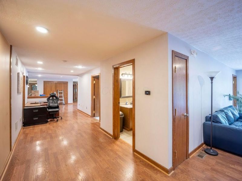2602 Oakstone Drive , Unit 2600, Columbus, OH 43231 Photo 7