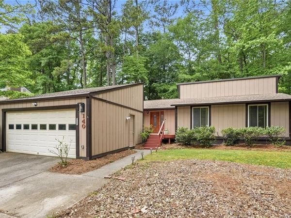 140 Hillside Lane, Roswell, GA 30076