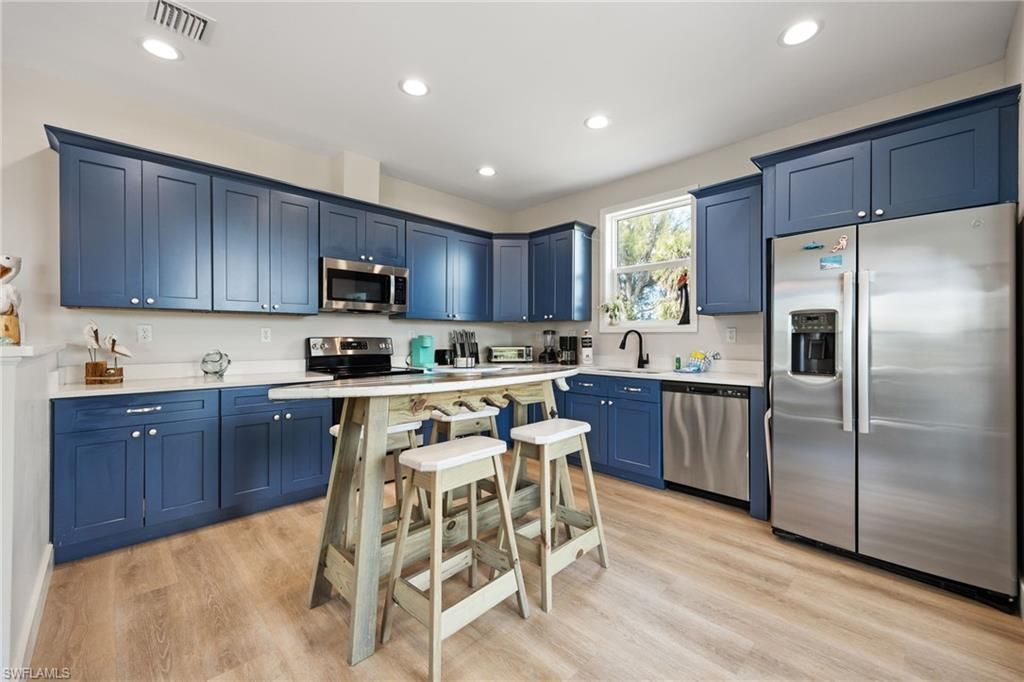 261 Donora Blvd , Fort Myers Beach, FL 33931 Photo