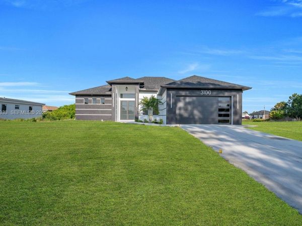 Lehigh Acres, FL 33976