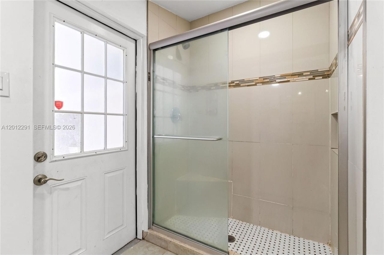 2729 Harding St , Hollywood, FL 33020 Photo