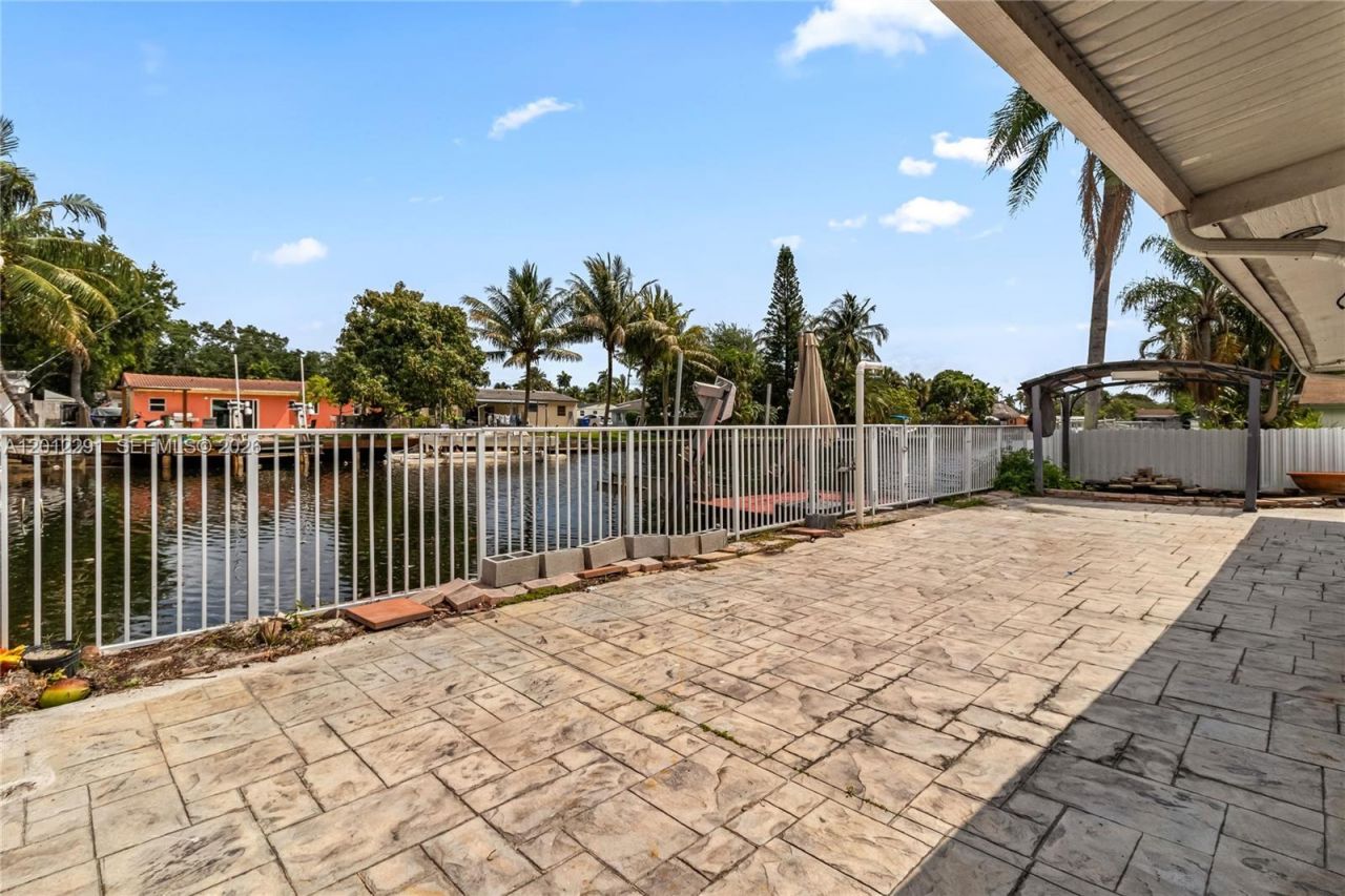 2729 Harding St , Hollywood, FL 33020 Photo