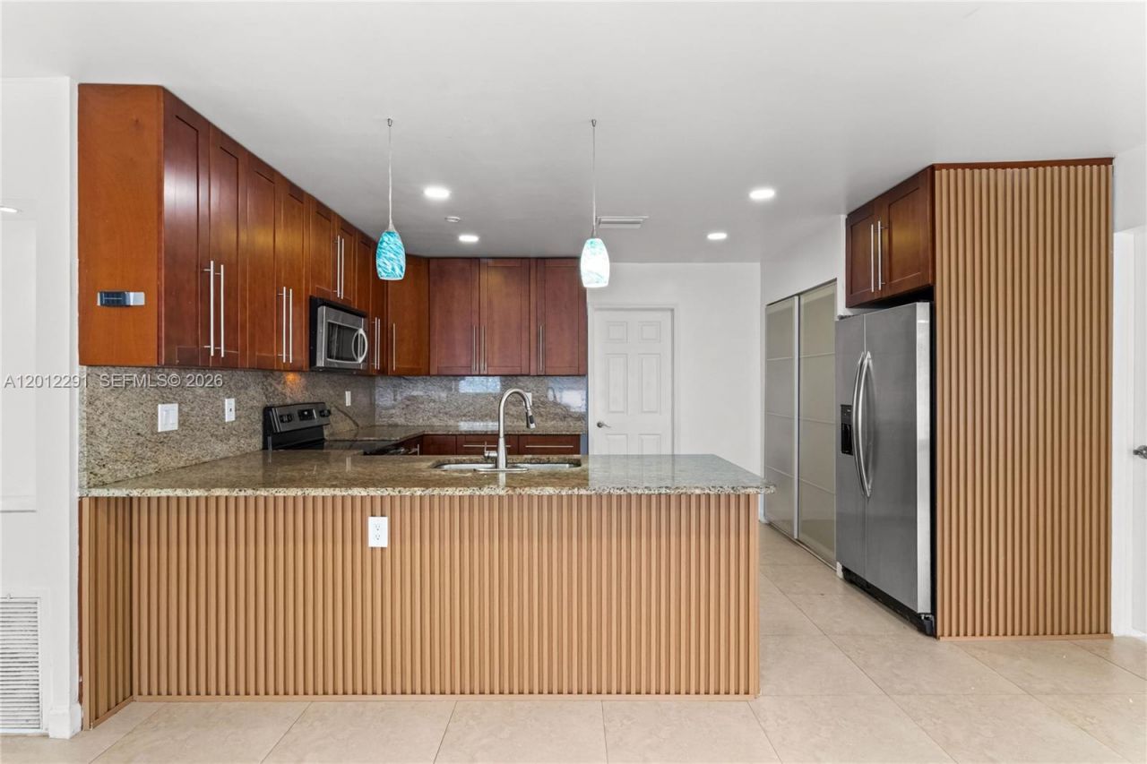 2729 Harding St , Hollywood, FL 33020 Photo