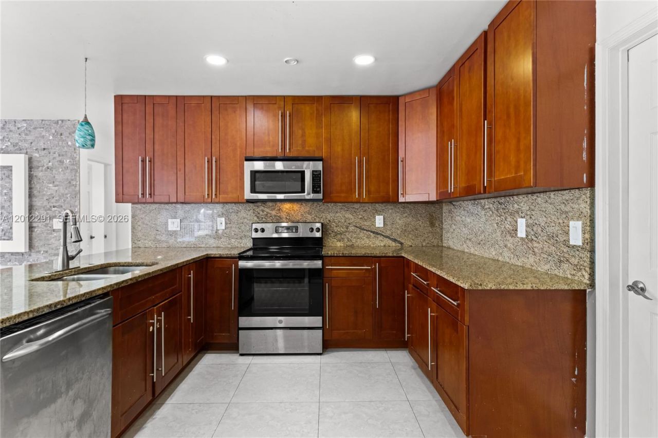 2729 Harding St , Hollywood, FL 33020 Photo